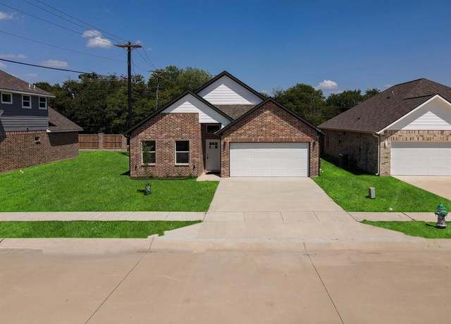 Property at 115 Hesed St, Greenville, TX 75402, 4 beds, 2.5 baths