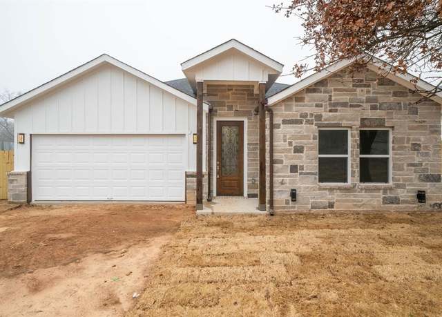 Property at 5912 Tin Top Hwy, Granbury, TX 76048, 3 beds, 2 baths