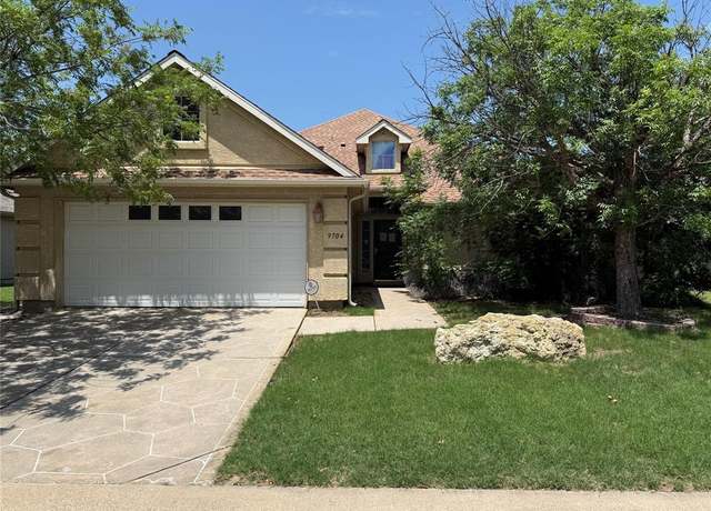 Property at 9704 Pinewood Dr, Denton, TX 76207, 2 beds, 2 baths