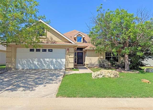 Property at 9704 Pinewood Dr, Denton, TX 76207, 2 beds, 2 baths