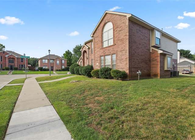 Property at 801 Cobblestone Dr, Lewisville, TX 75067, 4 beds, 2.5 baths
