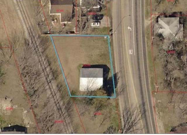 Property at 806 Rees St, Greenville, TX 75401