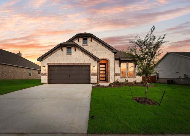 Property at 1412 Cedar Trl, Azle, TX 76020, 3 beds, 2 baths