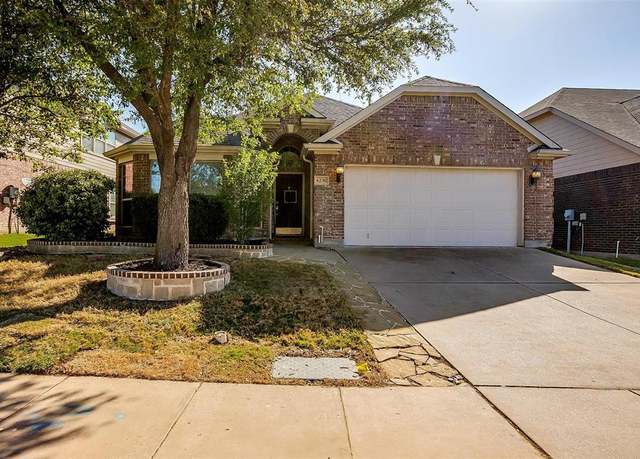Property at 6236 El Capitan St, Fort Worth, TX 76179, 3 beds, 2 baths