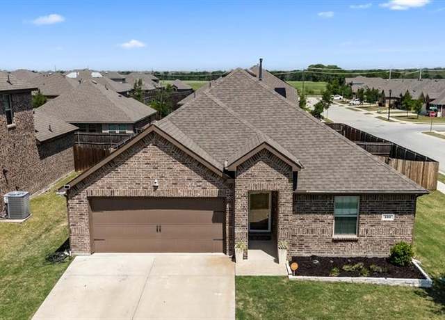 Property at 400 Saddle Club Way, Princeton, TX 75407, 4 beds, 2 baths