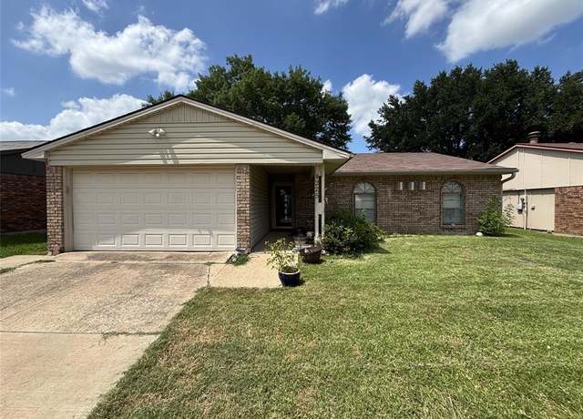 Property at 4225 Blue Creek Dr, Garland, TX 75043, 3 beds, 2 baths