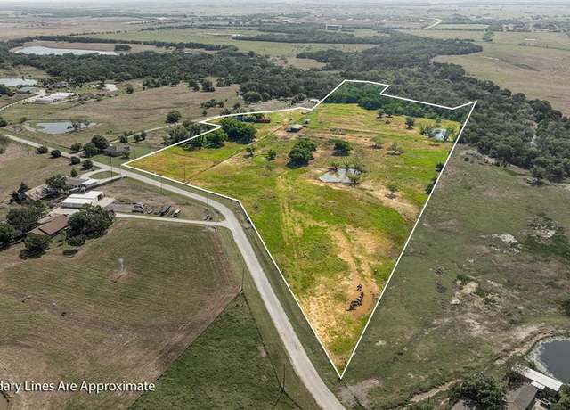 Property at 12932 Ragsdale Cir, Aubrey, TX 76227