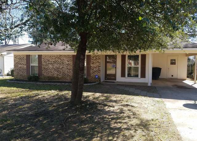 Property at 9025 Lone Oak Dr, Shreveport, LA 71118, 3 beds, 1 bath