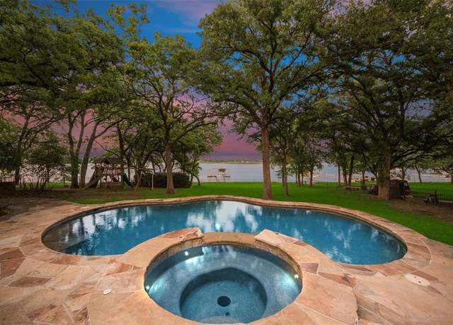 Property at 912 Kimbrough Rd, Azle, TX 76020, 4 beds, 3 baths
