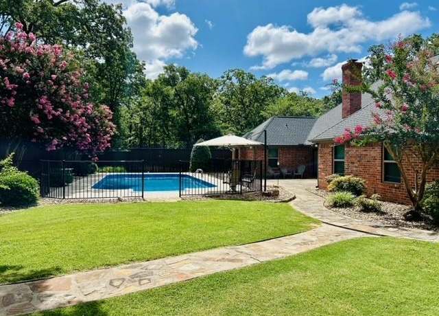 Property at 232 Wooded Hills Dr, Powderly, TX 75473, 3 beds, 3 baths