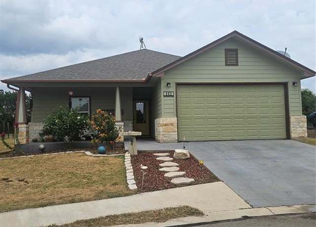 Property at 112 Crawford Ct, Burnet, TX 78611, 3 beds, 2 baths