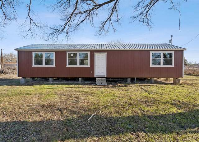 Property at 221 Tahoka Trl, Weatherford, TX 76087