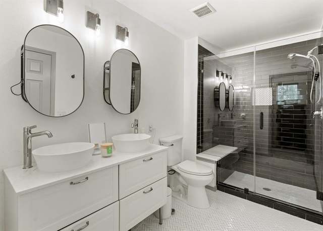Property at 2208 Stoneleigh Pl, Mckinney, TX 75071, 3 beds, 2.5 baths