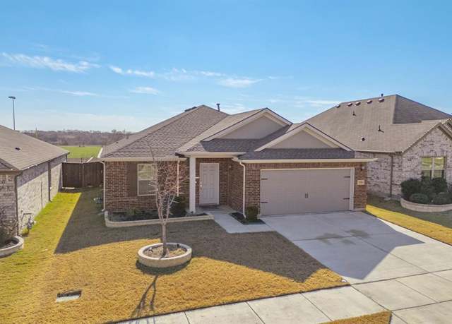 Property at 508 Bronze Forest Dr, Fort Worth, TX 76131, 3 beds, 2 baths