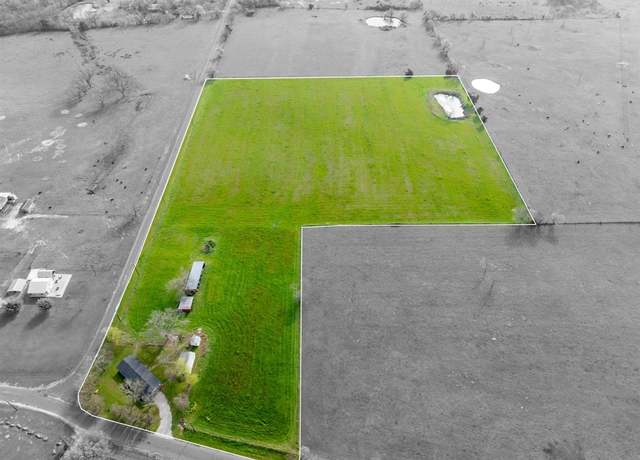 Property at 601 S Westminster, Tehuacana, TX 76686, 2 beds, 3 baths