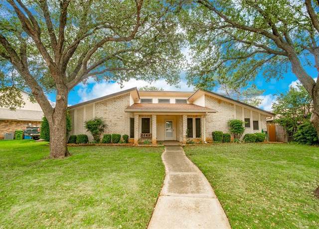 Property at 23 Royal Oaks Blvd, Hickory Creek, TX 75065, 3 beds, 2 baths