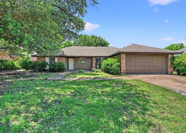 Property at 3214 N Marseille Ln, Sherman, TX 75090, 3 beds, 2 baths