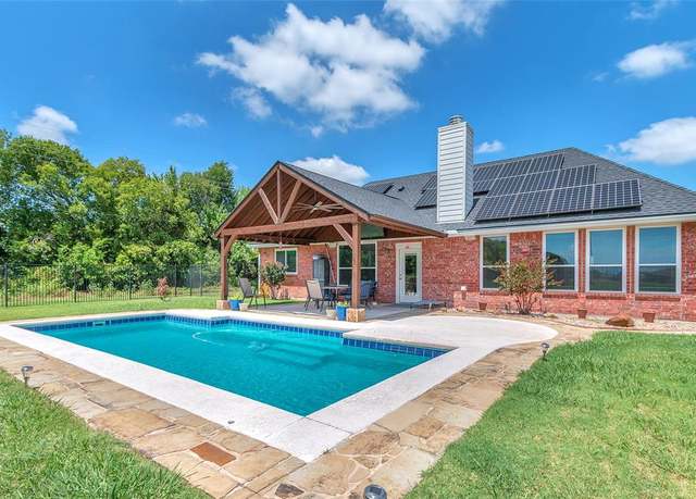 Property at 2051 Florence Dr, Princeton, TX 75407, 3 beds, 2 baths