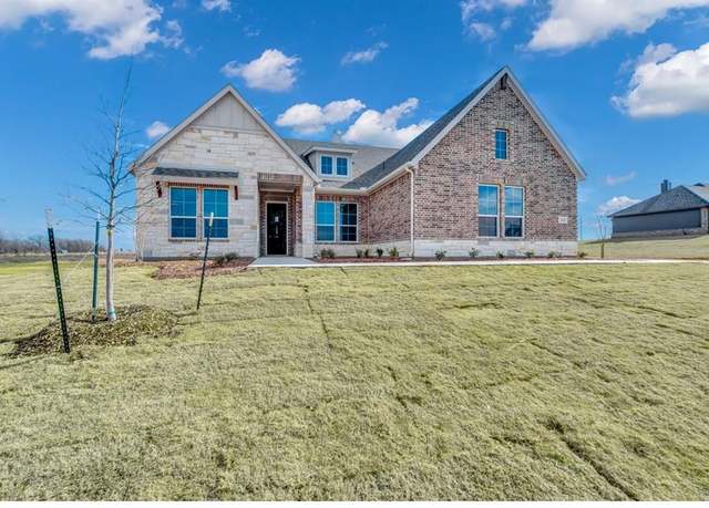 Property at 360 Big Bend Trl, Valley View, TX 76272, 4 beds, 3 baths