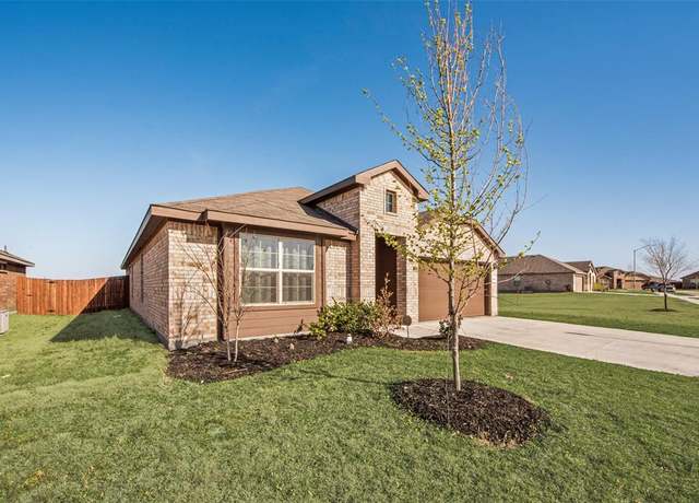 Property at 9412 Firedog Dr, Fort Worth, TX 76131, 4 beds, 2 baths