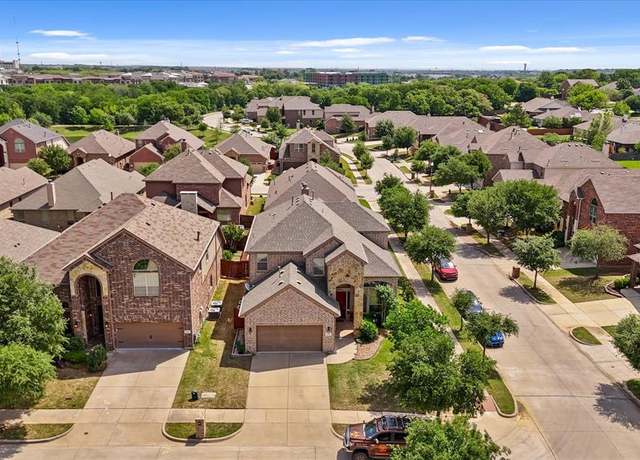 Property at 3325 Sombrero Dr, Denton, TX 76210, 4 beds, 2.5 baths