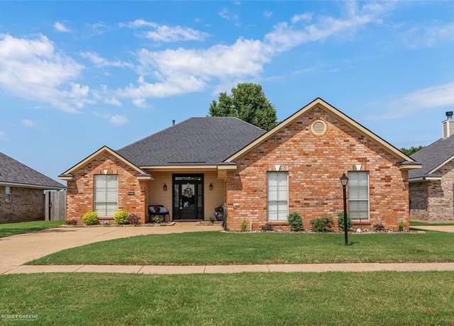 Property at 2601 W Belle Haven Dr, Bossier City, LA 71111, 3 beds, 2 baths