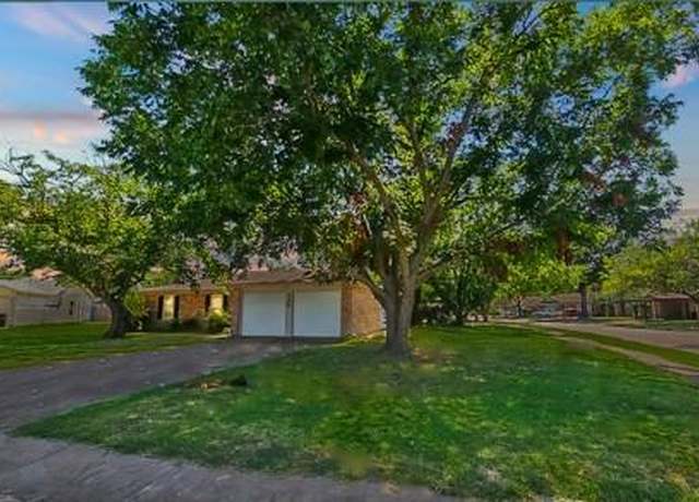 Property at 426 Paldao Dr, Mesquite, TX 75149, 3 beds, 2 baths