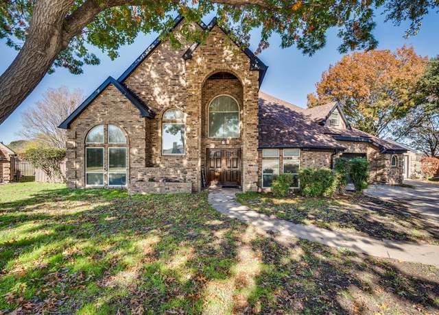 Property at 2111 Yewpon Ct, Carrollton, TX 75007, 3 beds, 2 baths