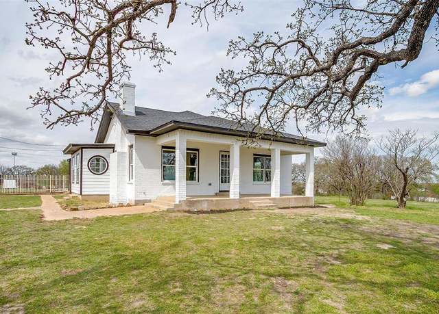 Property at 7911 N Fm Road 51, Springtown, TX 76082, 4 beds, 2 baths