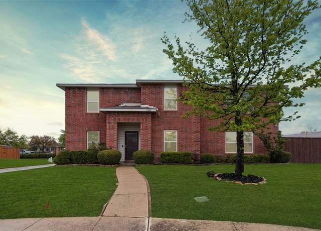 Property at 2410 Somerset Dr, Rockwall, TX 75032, 5 beds, 2.5 baths