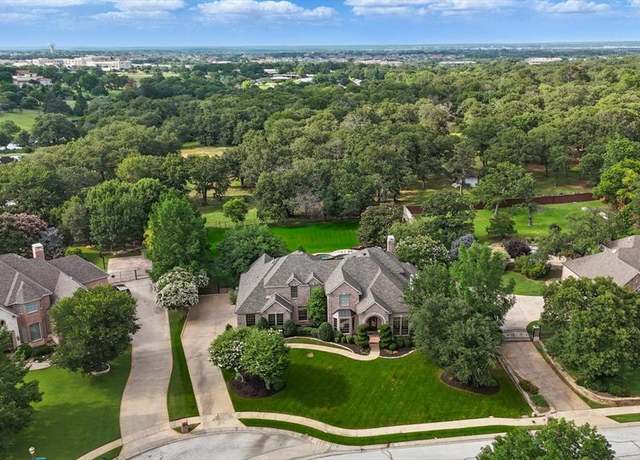 Property at 702 Malton Ln, Southlake, TX 76092, 5 beds, 3.5 baths