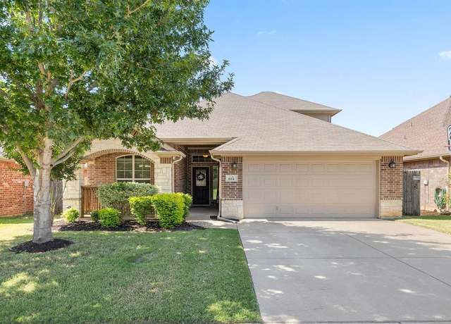 Property at 624 Hutchins Dr, Crowley, TX 76036, 3 beds, 2 baths