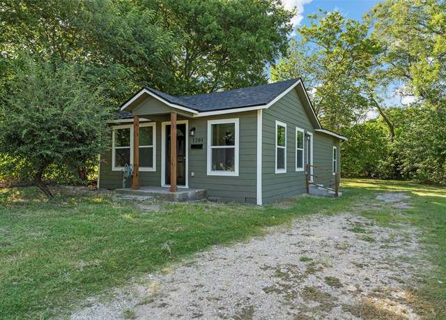 Property at 1205 E Calhoun Ave, Waco, TX 76704, 3 beds, 1 bath
