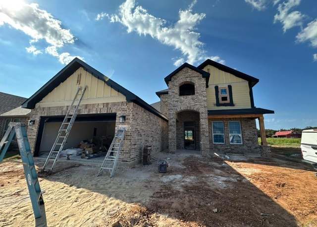 Property at 1240 Colca Dr, Springtown, TX 76082, 4 beds, 2.5 baths