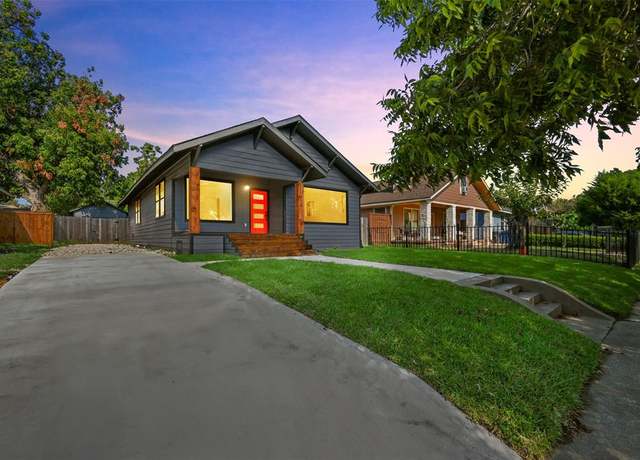 Property at 613 S Montreal Ave, Dallas, TX 75208, 3 beds, 2 baths