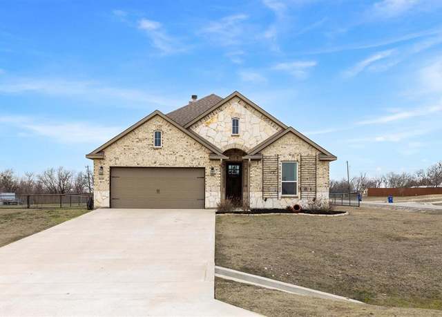Property at 10289 Kildee Trl, Sanger, TX 76266, 4 beds, 2 baths