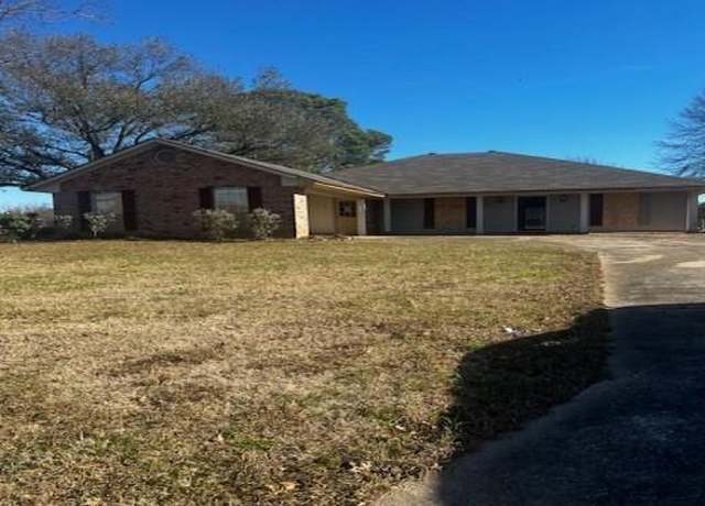 Property at 107 Augusta Ave, Benton, LA 71006, 3 beds, 2 baths