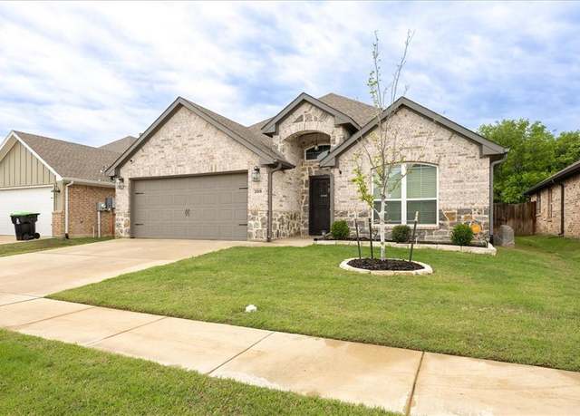 Property at 308 Bronco Dr, Pilot Point, TX 76258, 3 beds, 2 baths