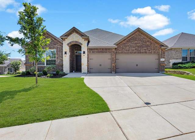 Property at 2953 Log Cabin Dr, Celina, TX 75009, 4 beds, 3 baths