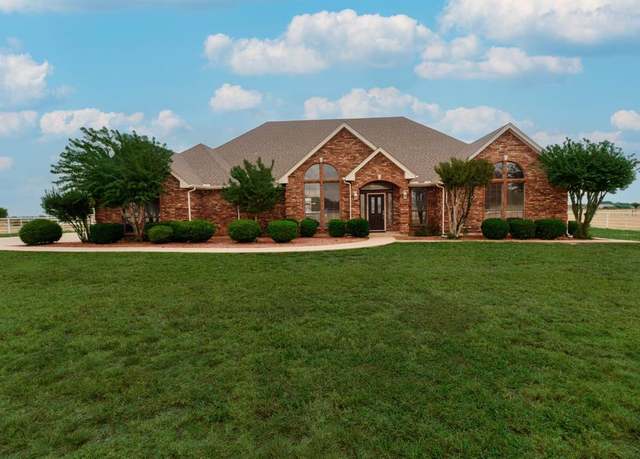 Property at 430 Christy Kay Ln, Rhome, TX 76078, 3 beds, 3 baths