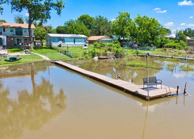 Property at 6837 Briar Rd, Azle, TX 76020, 3 beds, 3.5 baths