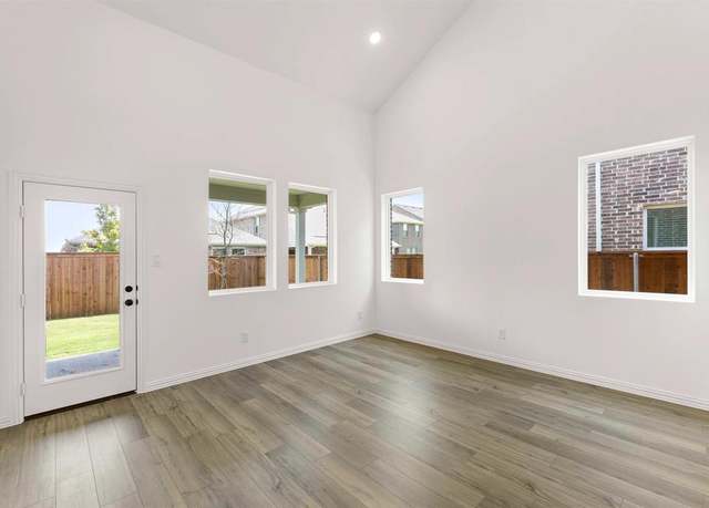 Property at 14118 Gallatin, Pilot Point, TX 76258, 5 beds, 4 baths