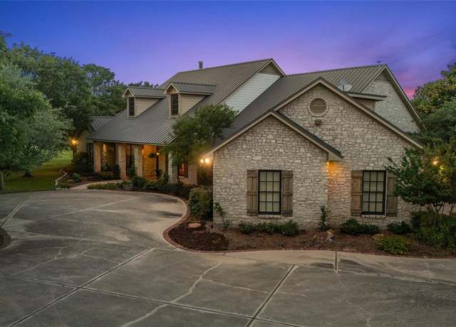 Property at 840 Winding Trl, Crawford, TX 76638, 4 beds, 4.5 baths