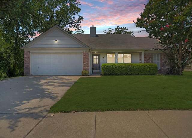 Property at 8309 Spinnaker Cv, Rowlett, TX 75089, 3 beds, 2 baths