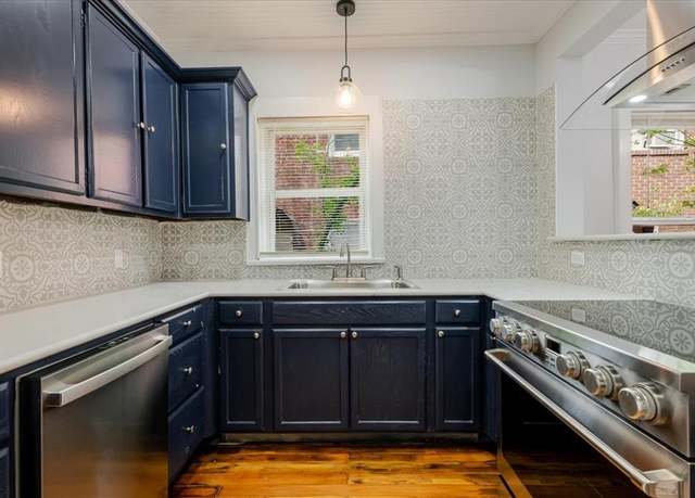 Property at 412 SW 4th Ave, Mineral Wells, TX 76067, 5 beds, 3 baths