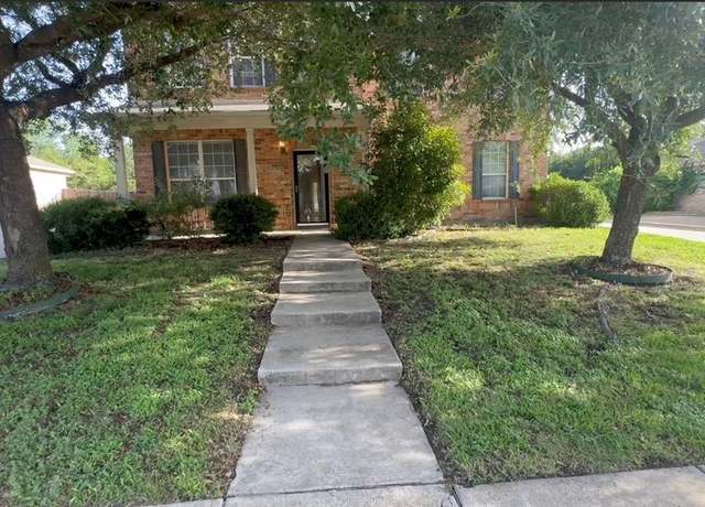 Property at 3680 Juniper Hills Dr, Rockwall, TX 75032, 4 beds, 2.5 baths