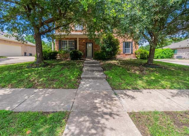 Property at 3680 Juniper Hills Dr, Rockwall, TX 75032, 4 beds, 2.5 baths