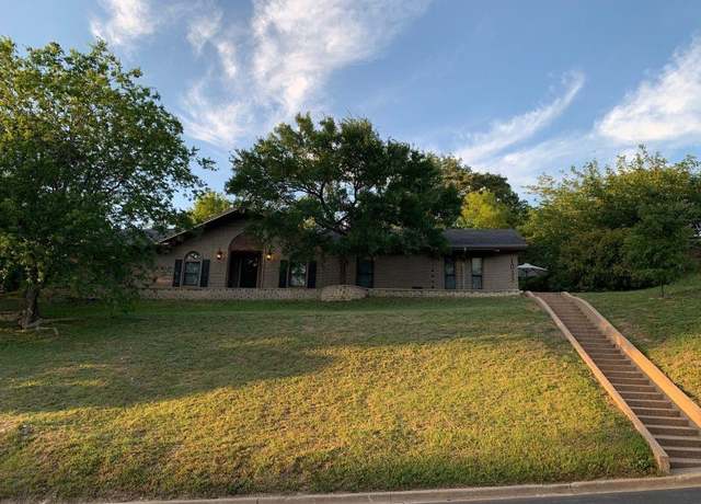 Property at 1033 Wedgewood Dr, Woodway, TX 76712, 3 beds, 3 baths