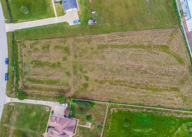 Property at 202 Lily Ln, Rosharon, TX 77583