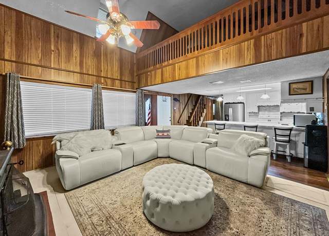 Property at 241 Robin Hood Rd, Gordonville, TX 76245, 3 beds, 2 baths